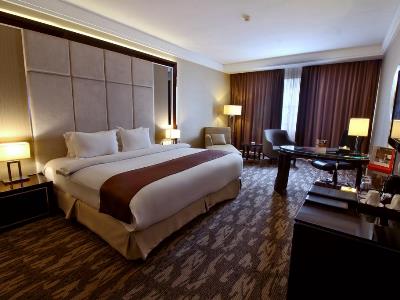 bedroom - hotel swiss-belhotel harbour bay - batam, indonesia