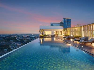 outdoor pool - hotel ciputra cibubur by swiss-belhotel intl - bekasi, indonesia