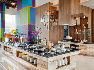breakfast room - hotel ibis styles cikarang - bekasi, indonesia