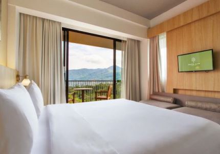 bedroom 1 - hotel pesona alam resort and spa - bogor, indonesia