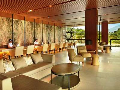 lobby - hotel royal tulip gunung geulis resort n golf - bogor, indonesia