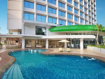 outdoor pool - hotel ibis styles bogor raya - bogor, indonesia