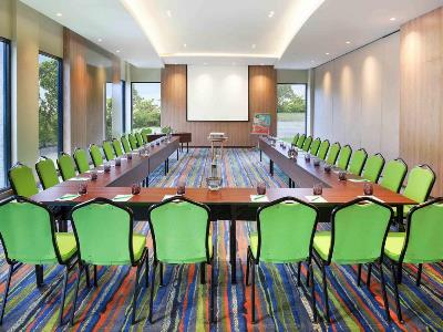 conference room - hotel ibis styles bogor raya - bogor, indonesia