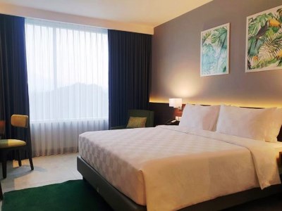 deluxe room 2 - hotel swiss-belinn bogor - bogor, indonesia