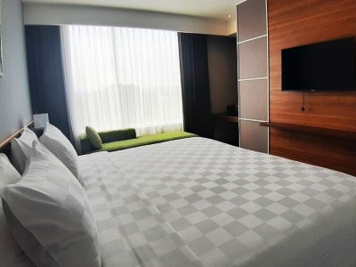 bedroom 1 - hotel swiss-belinn bogor - bogor, indonesia