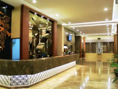 lobby - hotel grand inna tunjungan - surabaya, indonesia