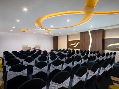 conference room - hotel best western papilio - surabaya, indonesia
