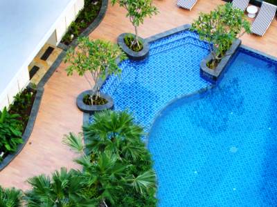 outdoor pool - hotel four points by sheraton surabaya - surabaya, indonesia