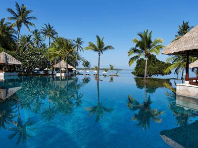 outdoor pool - hotel oberoi beach resort lombok - lombok, indonesia