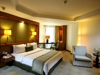 bedroom 1 - hotel aryaduta medan - medan, indonesia