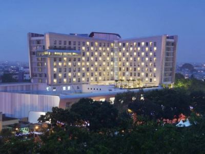 exterior view - hotel santika premiere dyandra medan - medan, indonesia