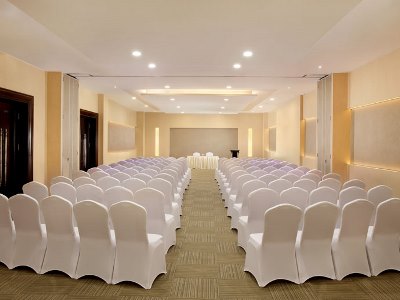 conference room - hotel four points by sheraton medan - medan, indonesia