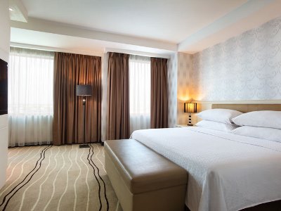 suite - hotel four points by sheraton medan - medan, indonesia