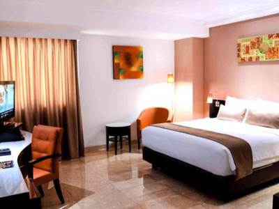 deluxe room 1 - hotel aryaduta palembang - palembang, indonesia