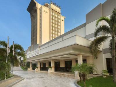 exterior view - hotel aryaduta palembang - palembang, indonesia
