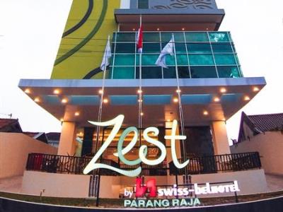 exterior view - hotel zest parang raja solo by swiss-belhotel - surakarta, indonesia