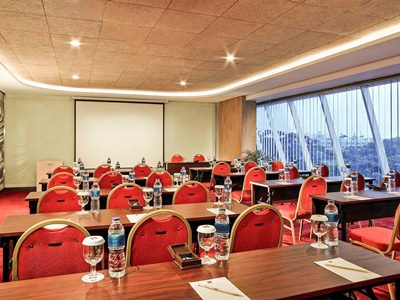conference room - hotel ibis gading serpong - tangerang, indonesia