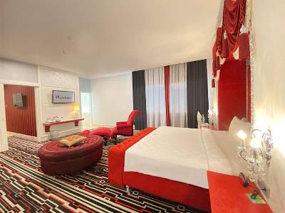 bedroom 3 - hotel swiss-belcourt makassar - makassar, indonesia
