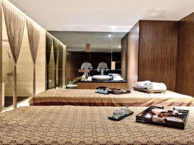 spa - hotel melia makassar - makassar, indonesia