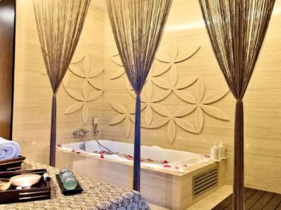 spa 1 - hotel melia makassar - makassar, indonesia