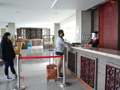 lobby - hotel swiss-belhotel pangkalpinang - pangkal pinang, indonesia