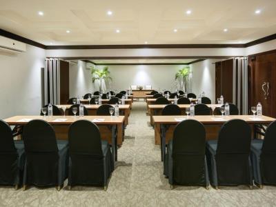 conference room - hotel swiss-belhotel borneo banjarmasin - banjarmasin, indonesia