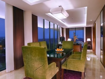 bedroom 1 - hotel aston bojonegoro city - bojonegoro, indonesia