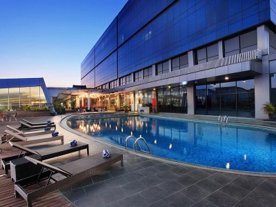 outdoor pool - hotel swiss-belhotel cirebon - cirebon, indonesia