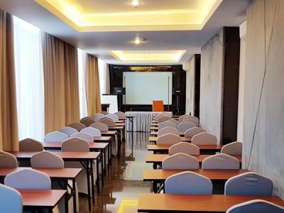conference room 1 - hotel swiss-belcourt kupang - kupang, indonesia