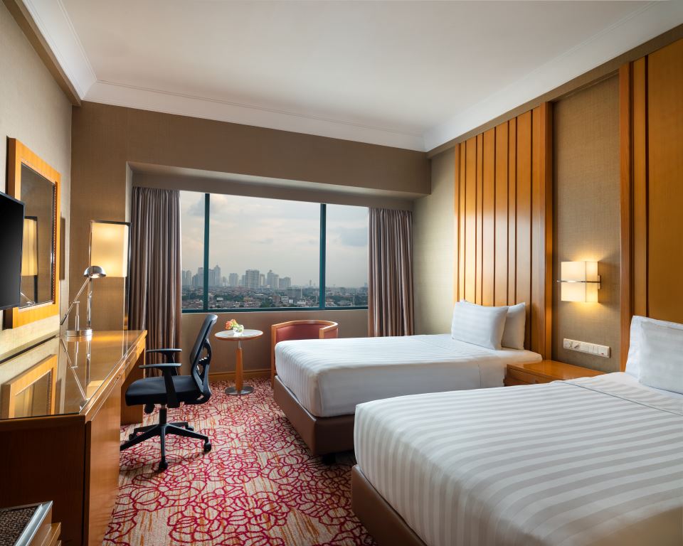 deluxe room 1 - hotel ciputra jakarta by swiss-belhotel intl - jakarta, indonesia