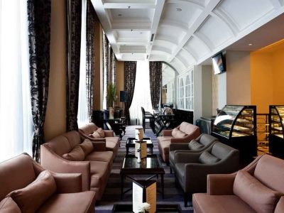bar - hotel royal kuningan - jakarta, indonesia