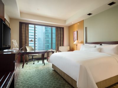 bedroom - hotel ayana midplaza - jakarta, indonesia