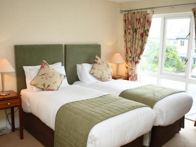 bedroom - hotel castle oaks house - castleconnell, ireland