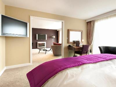 bedroom 2 - hotel athlone springs - athlone, ireland