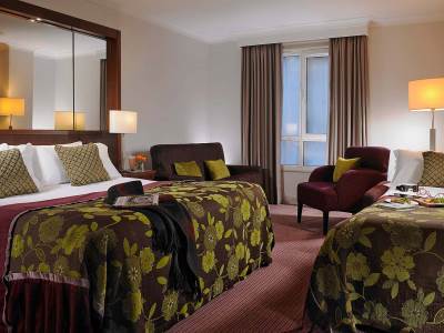 bedroom 2 - hotel camden court - dublin, ireland