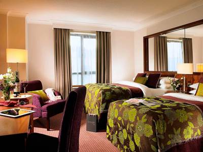 bedroom 5 - hotel camden court - dublin, ireland