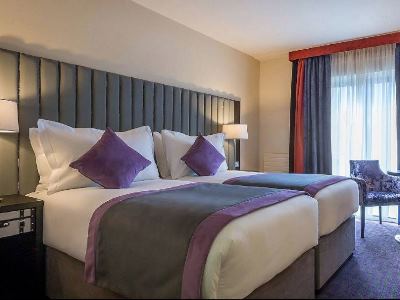 bedroom 1 - hotel trinity city hotel - dublin, ireland