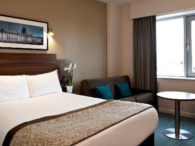 bedroom - hotel leonardo hotel dublin parnell street - dublin, ireland