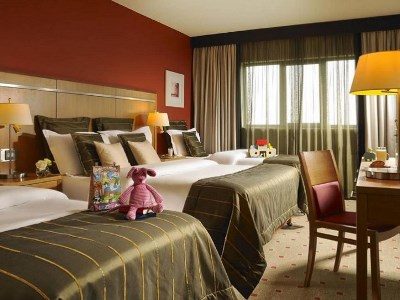 bedroom - hotel clayton liffey valley - dublin, ireland