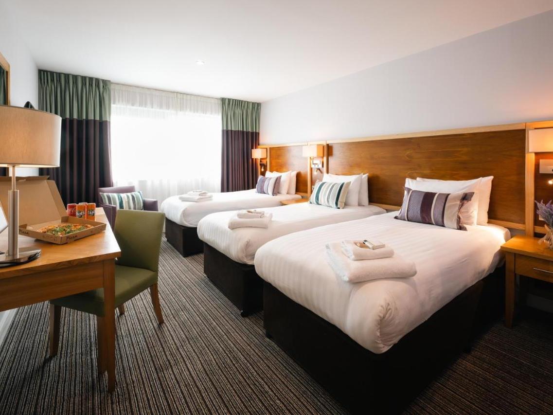 bedroom 7 - hotel aspect hotel park west - dublin, ireland