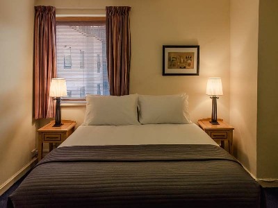bedroom 1 - hotel dcu rooms - dublin, ireland