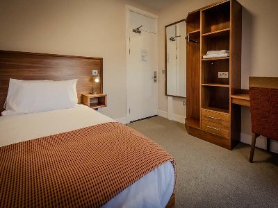bedroom - hotel dcu rooms all hallows - dublin, ireland