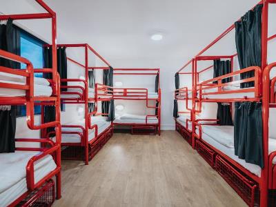 bedroom 3 - hotel snoozles hostel galway city centre - galway, ireland