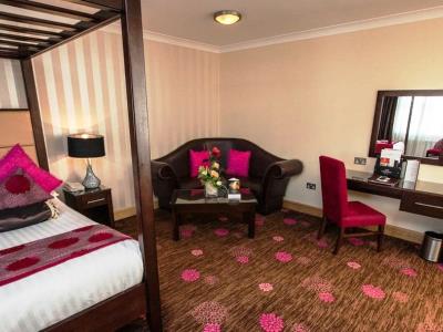 bedroom 2 - hotel menlo park - galway, ireland