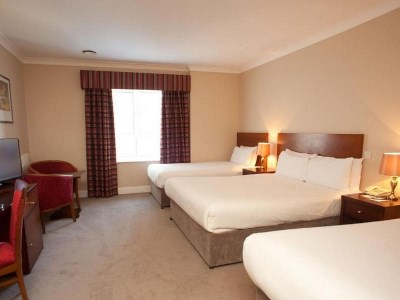 bedroom 4 - hotel clybaun - galway, ireland