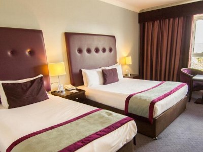 bedroom 5 - hotel clybaun - galway, ireland