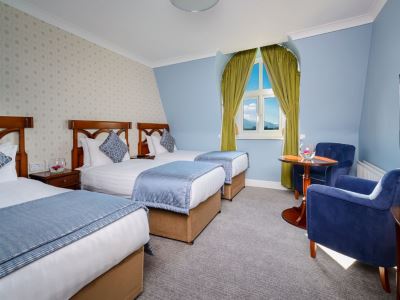 bedroom - hotel dromhall hotel - killarney, ireland