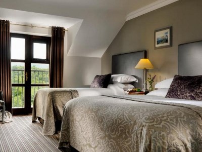 bedroom 1 - hotel the heights - killarney, ireland