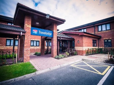 exterior view - hotel travelodge waterford - waterford, ireland