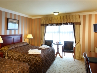 standard bedroom - hotel dingle skellig - dingle, ireland